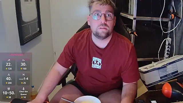 Snapshot of justinitt chatting on February 6, 7:45 am justinitt online show from February 6, 7:45 am