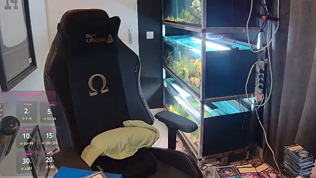 Snapshot of justinitt chatting on February 10, 11:15 am justinitt online show from February 10, 11:15 am