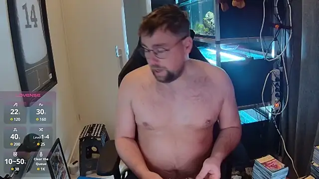 Snapshot of justinitt chatting on February 10, 2:16 pm justinitt online show from February 10, 2:16 pm