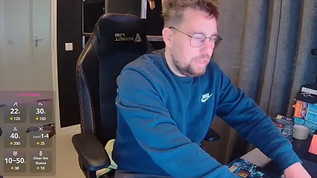 Snapshot of justinitt chatting on February 13, 10:02 am justinitt online show from February 13, 10:02 am