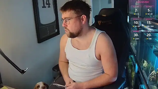 Snapshot of justinitt chatting on February 20, 10:48 am justinitt online show from February 20, 10:48 am