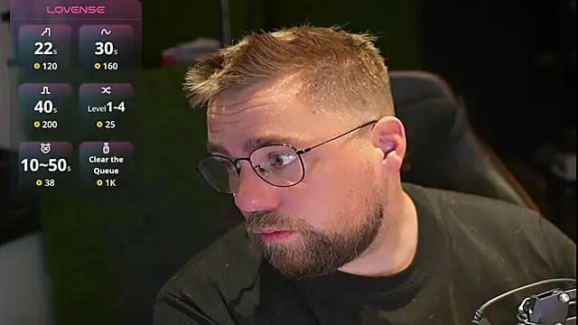 Snapshot of justinitt chatting on September 25, 8:40 am justinitt online show from September 25, 8:40 am