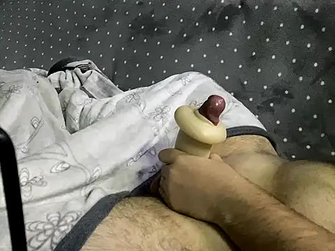 Snapshot of kzzix chatting on October 25, 10:48 pm kzzix online show from October 25, 10:48 pm