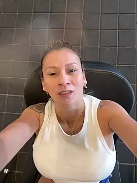 AtheneaRusell online show from October 21, 5:02 pm