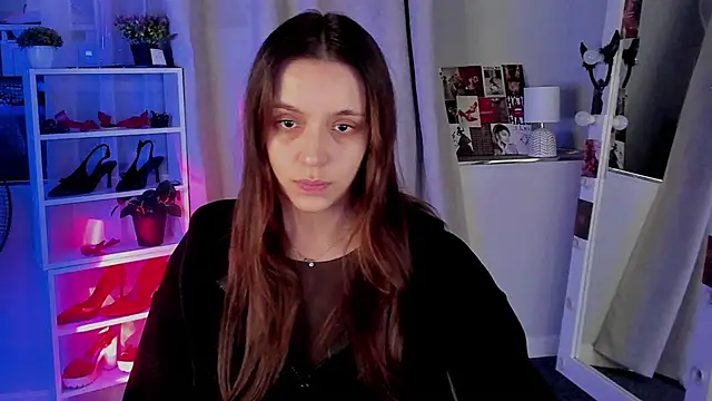 Snapshot of Sahara_Shields chatting on November 4, 10:36 am Sahara Shields online show from November 4, 10:36 am