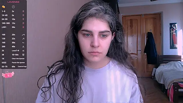 Snapshot of _Roselina_ chatting on January 21, 6:43 am Roselina online show from January 21, 6:43 am