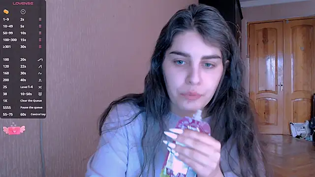 Snapshot of _Roselina_ chatting on January 23, 10:43 am Roselina online show from January 23, 10:43 am