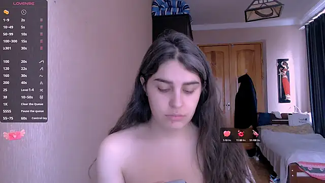 Snapshot of _Roselina_ chatting on January 27, 9:23 am Roselina online show from January 27, 9:23 am