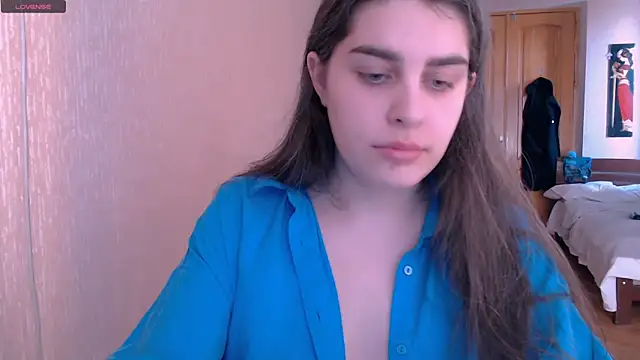 Snapshot of _Roselina_ chatting on February 7, 12:06 pm Roselina online show from February 7, 12:06 pm