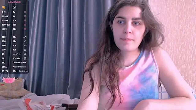 Snapshot of _Roselina_ chatting on February 14, 7:49 am Roselina online show from February 14, 7:49 am