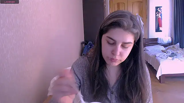 Snapshot of _Roselina_ chatting on March 15, 9:41 am Roselina online show from March 15, 9:41 am