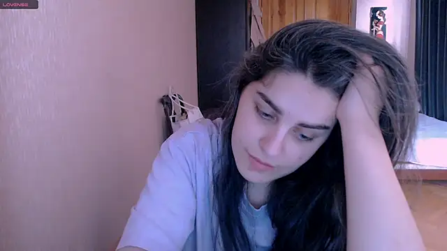 Snapshot of _Roselina_ chatting on March 20, 10:54 am Roselina online show from March 20, 10:54 am