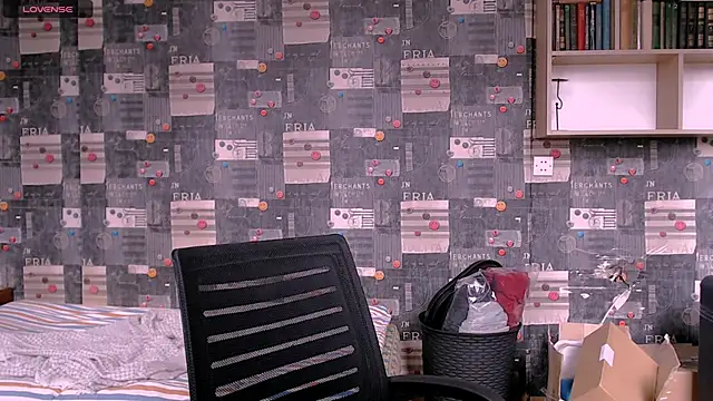 Snapshot of _Roselina_ chatting on September 15, 9:53 am Roselina online show from September 15, 9:53 am