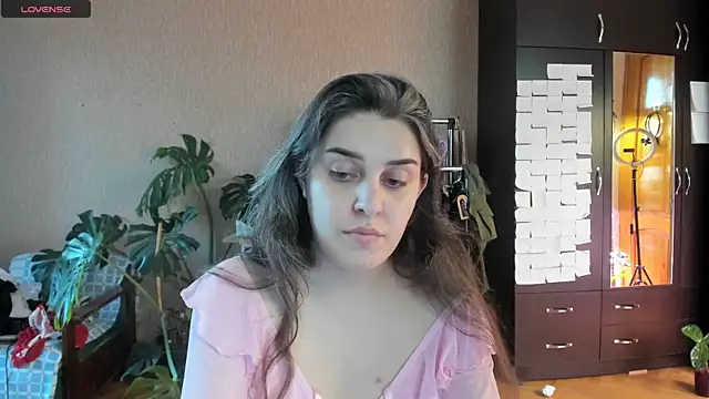  Roselina  online show from August 6, 3:36 pm