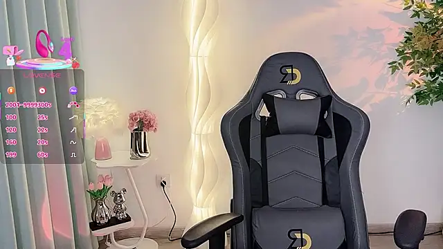 Snapshot of Alano-01 chatting on October 31, 9:10 am Alano-01 online show from October 31, 9:10 am