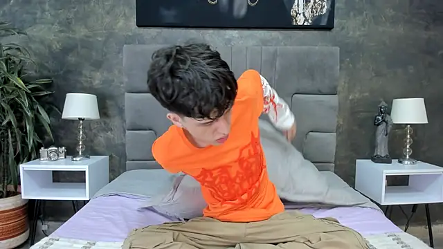 bruce hans online show from February 8, 11:35 am