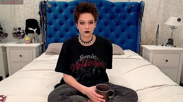 via mayer  online show from March 15, 6:41 am