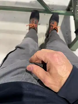 Snapshot of sempreilmio2 chatting on February 5, 5:53 pm sempreilmio2 online show from February 5, 5:53 pm