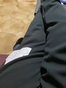 Snapshot of sempreilmio2 chatting on February 22, 11:57 pm sempreilmio2 online show from February 22, 11:57 pm