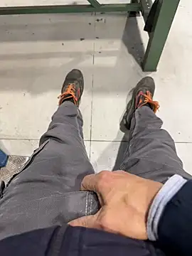 Snapshot of sempreilmio2 chatting on March 3, 12:05 pm sempreilmio2 online show from March 3, 12:05 pm