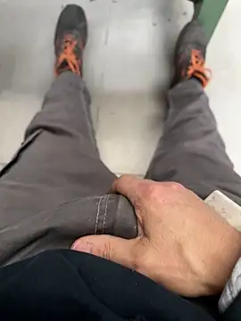 Snapshot of sempreilmio2 chatting on March 7, 11:40 am sempreilmio2 online show from March 7, 11:40 am