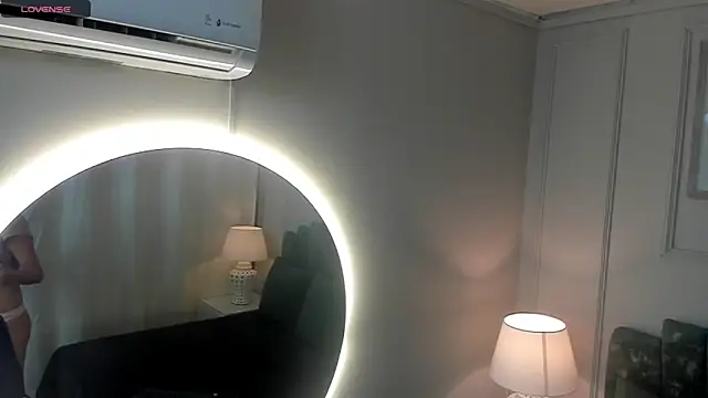 Snapshot of rutila_ford chatting on March 7, 6:43 pm rutila ford online show from March 7, 6:43 pm