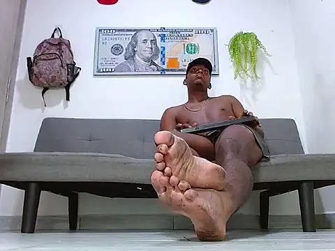 Snapshot of Master_foot_ chatting on June 13, 6:00 am Master foot online show from June 13, 6:00 am
