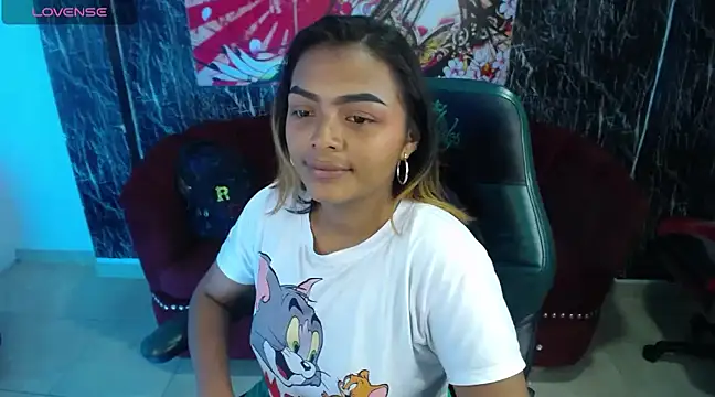 Snapshot of madelein_m chatting on January 28, 7:53 pm madelein m online show from January 28, 7:53 pm