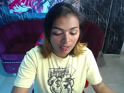 Snapshot of madelein_m chatting on February 6, 6:56 pm madelein m online show from February 6, 6:56 pm