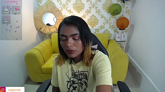 Snapshot of madelein_m chatting on February 22, 9:26 pm madelein m online show from February 22, 9:26 pm