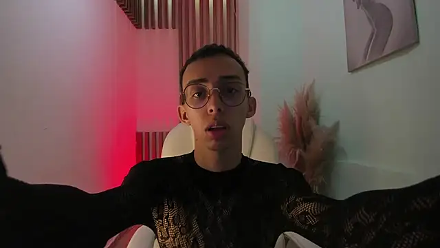 EthaanCox online show from September 26, 10:47 pm