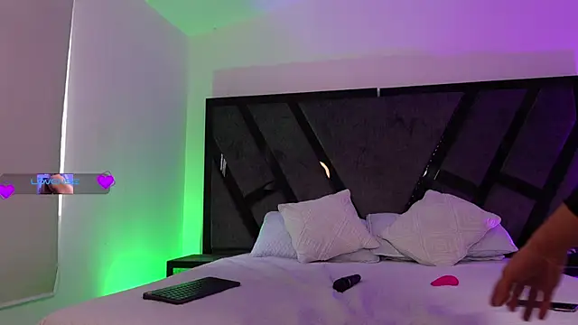 EthaanCox online show from November 30, 8:46 pm