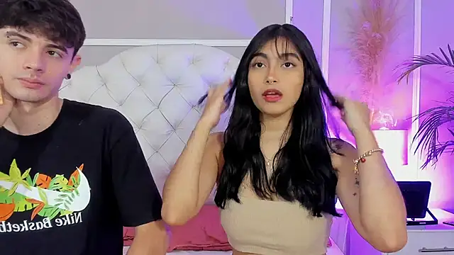 Snapshot of connor_and_angel chatting on October 26, 1:17 pm connor and angel online show from October 26, 1:17 pm