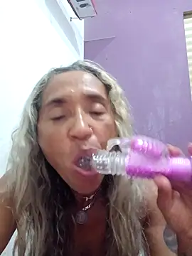 Snapshot of lilithandsugar chatting on January 27, 1:26 am lilithandsugar online show from January 27, 1:26 am