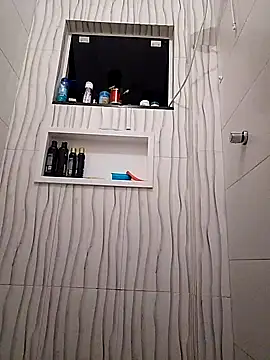 Snapshot of Santanacumxplod chatting on March 5, 1:42 am Santanacumxplod online show from March 5, 1:42 am