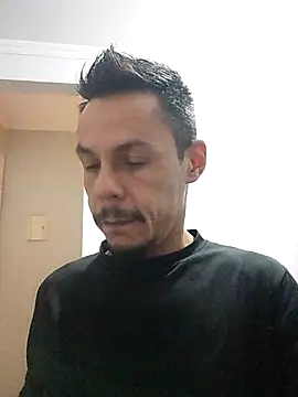 Snapshot of Santanacumxplod chatting on September 12, 1:38 am Santanacumxplod online show from September 12, 1:38 am