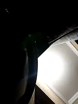 Snapshot of Santanacumxplod chatting on November 26, 2:12 am Santanacumxplod online show from November 26, 2:12 am