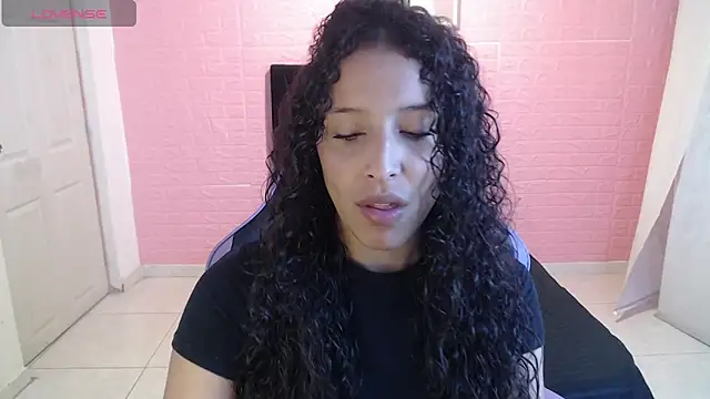 Snapshot of DULCE1609 chatting on May 26, 7:54 pm DULCE1609 online show from May 26, 7:54 pm