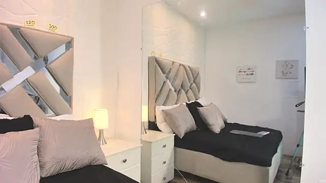 raquell moore online show from November 25, 12:49 pm