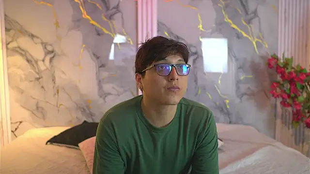 vanilla hot online show from October 25, 1:18 pm