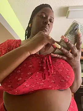 Snapshot of xoxoHotCoCo chatting on May 19, 2:12 pm xoxoHotCoCo online show from May 19, 2:12 pm