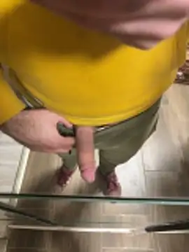 Snapshot of Klaus298 chatting on December 3, 2:26 pm Klaus298 online show from December 3, 2:26 pm