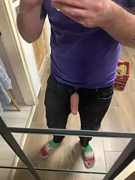 Snapshot of Klaus298 chatting on December 16, 9:09 pm Klaus298 online show from December 16, 9:09 pm