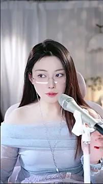 Dou-Dou-er online show from January 19, 3:32 am