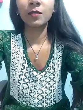 Snapshot of Divya-2007 chatting on February 13, 11:39 am Divya-2007 online show from February 13, 11:39 am