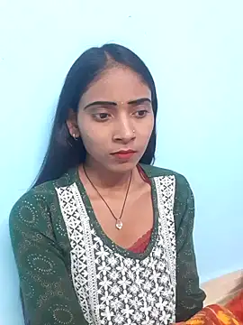 Snapshot of Divya-2007 chatting on February 17, 1:21 pm Divya-2007 online show from February 17, 1:21 pm