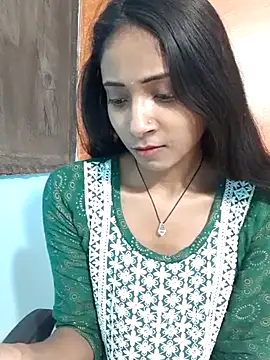 Snapshot of Divya-2007 chatting on February 28, 2:20 am Divya-2007 online show from February 28, 2:20 am