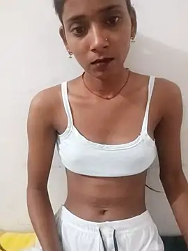 Snapshot of Divya-2007 chatting on October 11, 12:10 am Divya-2007 online show from October 11, 12:10 am