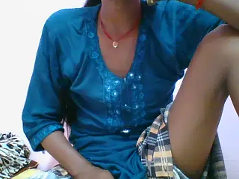 Snapshot of Divya-2007 chatting on July 8, 3:16 pm Divya-2007 online show from July 8, 3:16 pm