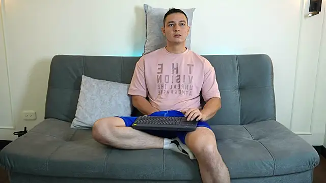 Snapshot of Cum_hunters chatting on January 16, 4:50 pm Cum hunters online show from January 16, 4:50 pm